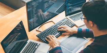 Economía ofrece mil cupos gratuitos para formar programadores de todas las edades