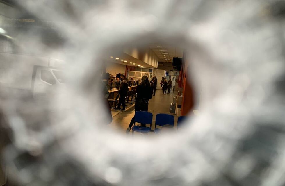 El video de la brutal balacera contra el edificio de Empleados de Comercio de Rosario