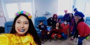 JImena Bazán acompaña a los enfermos con linfoma de Hodgkin del hospital Rawson.