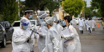Trabajo de testeos de coronavirus en Rosario y Baigorria