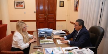 El ministro del Interior, Darío Monteros recibió a los jefes municipales.