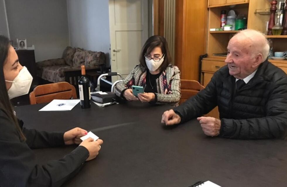 Ejemplo de vida: Reconocimiento a Prudencio Díaz en su siglo de vida y por su compromiso con la sociedad