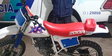 Recuperan en Reta una motocicleta robada hace más de 20 años