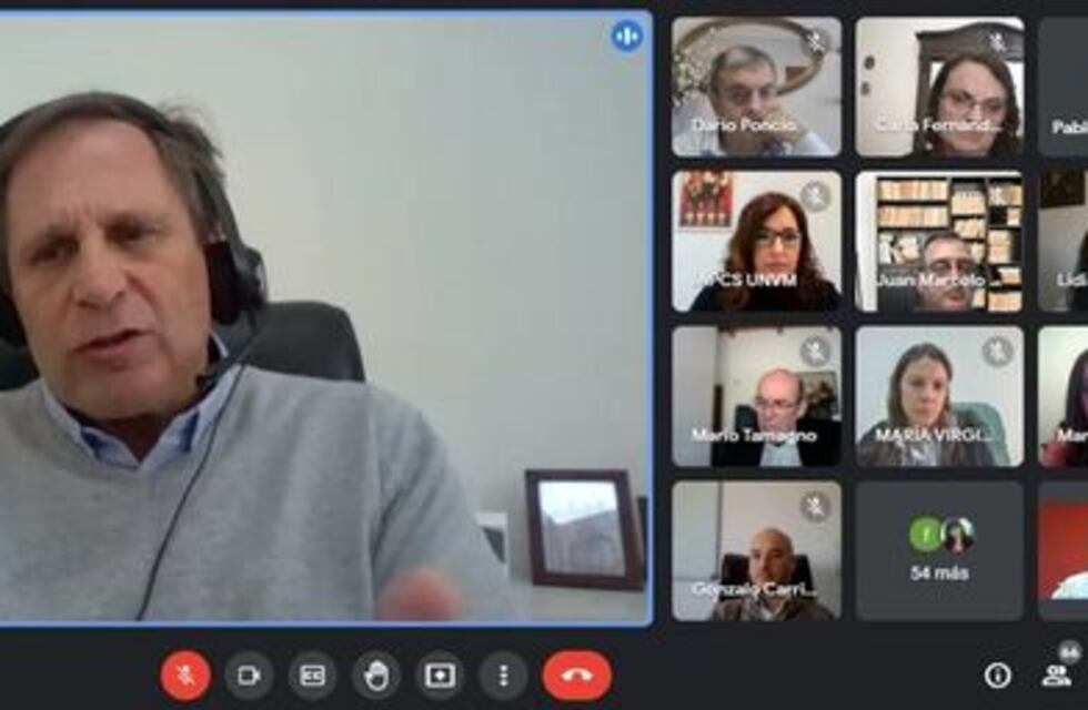 El director de ZF Argentina, disertó en el congreso de Ciencias Económicas