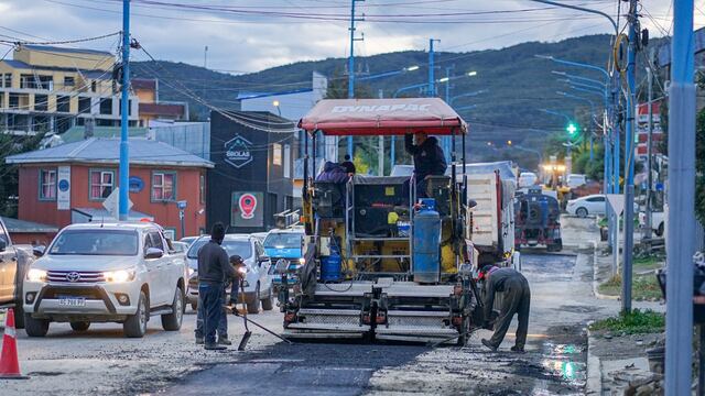 Ushuaia: repavimentaron la Avenida Alem