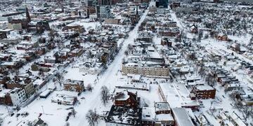 La feroz tormenta causó la muerte de al menos 49 personas en todo el país. Foto: Web.