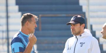 Hernán y Alexander Medina, charla técnica en la Boutique (Prensa Racing)