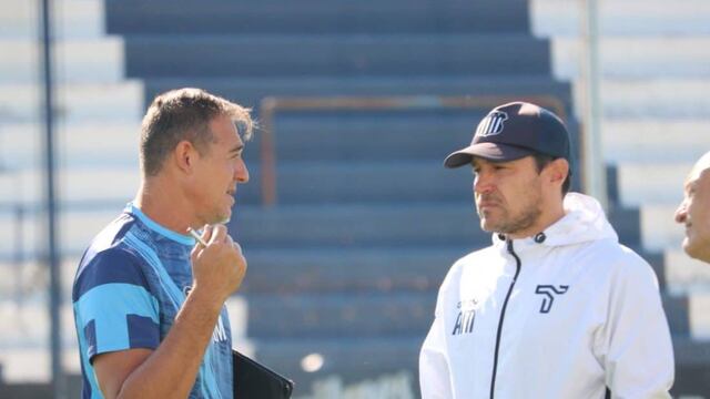 Hernán y Alexander Medina, charla técnica en la Boutique (Prensa Racing)