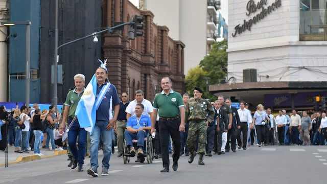 Homenaje a los ex combatientes de Malvinas y familiares de caídos en la guerra.