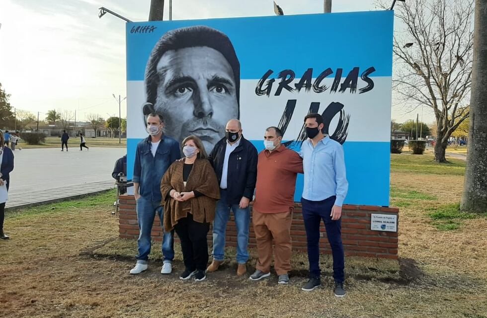 Lionel Scaloni visitó Pujato, su pueblo natal