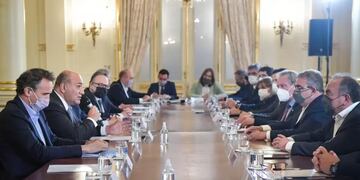 Jalil y su equipo de trabajo se reunieron con Juan Manzur.