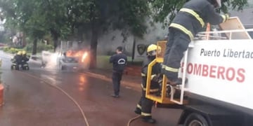 Puerto Libertad: incendió consumió por completo un automóvil.