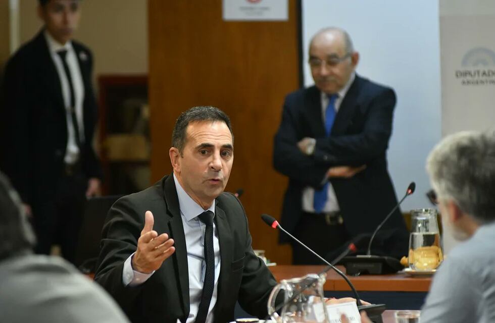 Tal como trascendió días atrás, Milei designó a Julio Cordero en Trabajo