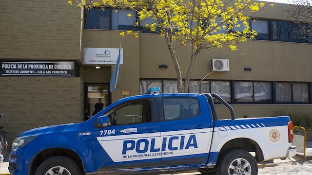 Patrullero Policía de Arroyito