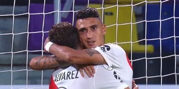Julián Álvarez y Matías Suárez, tonada de Córdoba en una goleada para el recuerdo.