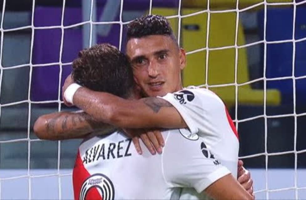 Goles cordobeses para el show de un River súper campeón