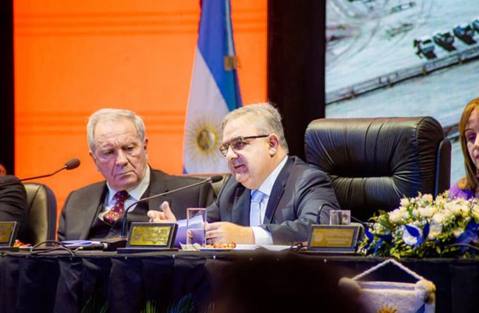 El Gobernador Raúl Jalil presente en las 135° Sesiones Ordinarias de la Asamblea Legislativa