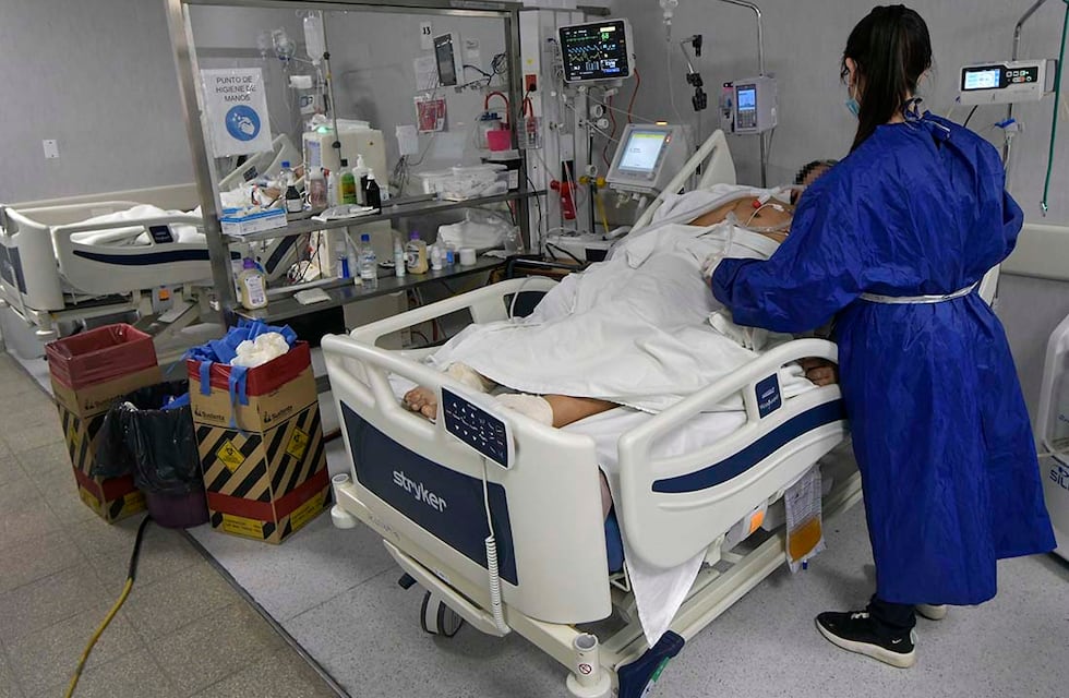 Continúa en terapia intensiva el policía herido durante un tiroteo