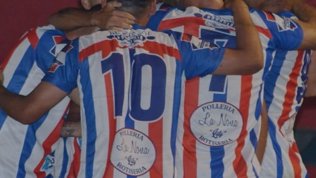 Rosario superó 2 a 1 a Dublin y es uno de los punteros del campeonato.