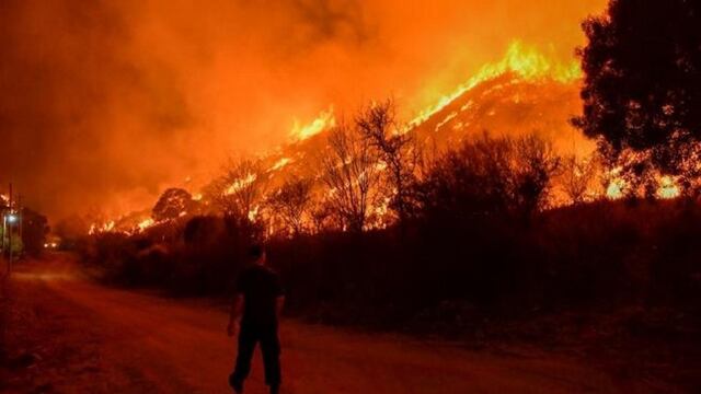 Incendio en Potreros de los Funes.