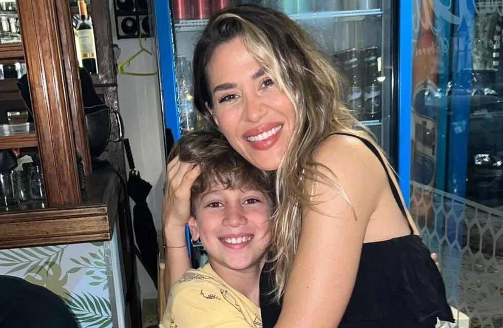 Jimena Barón le dio comida vencida a su hijo Momo y se defendió: “Vengan a sacarme la tenencia de a uno”