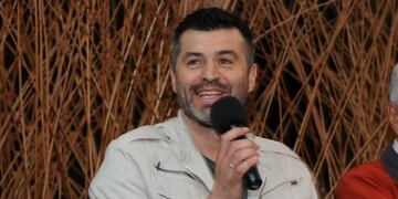 "Me encanta la propuesta del Cacique Medina", resaltó el ex zaguero Albiazul.