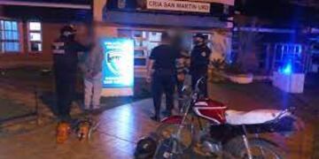 Dos jóvenes fueron detenidos acusados de ser autores de un robo en San Martín.