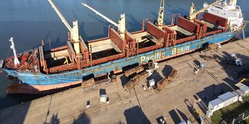 Buques en puertos entrerrianos