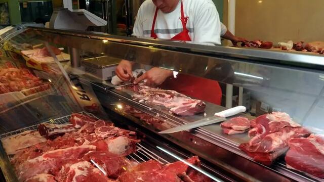 La carne vacuna aparece como el rubro que más subió en febrero.