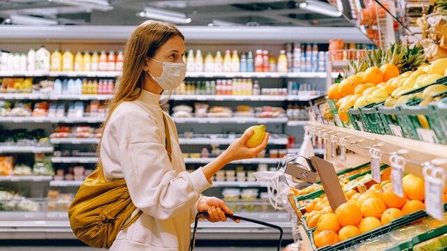 Las diferencias de precios entre provincias se notan en las frutas y verduras (Foto de Anna Shvets en Pexels)