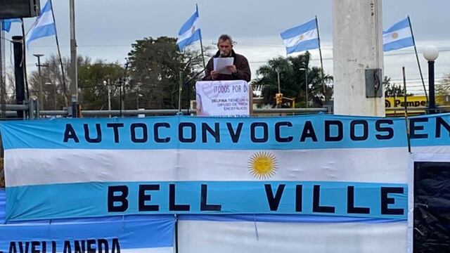 Autoconvocados analizaron un paro del campo, en Bell Ville.