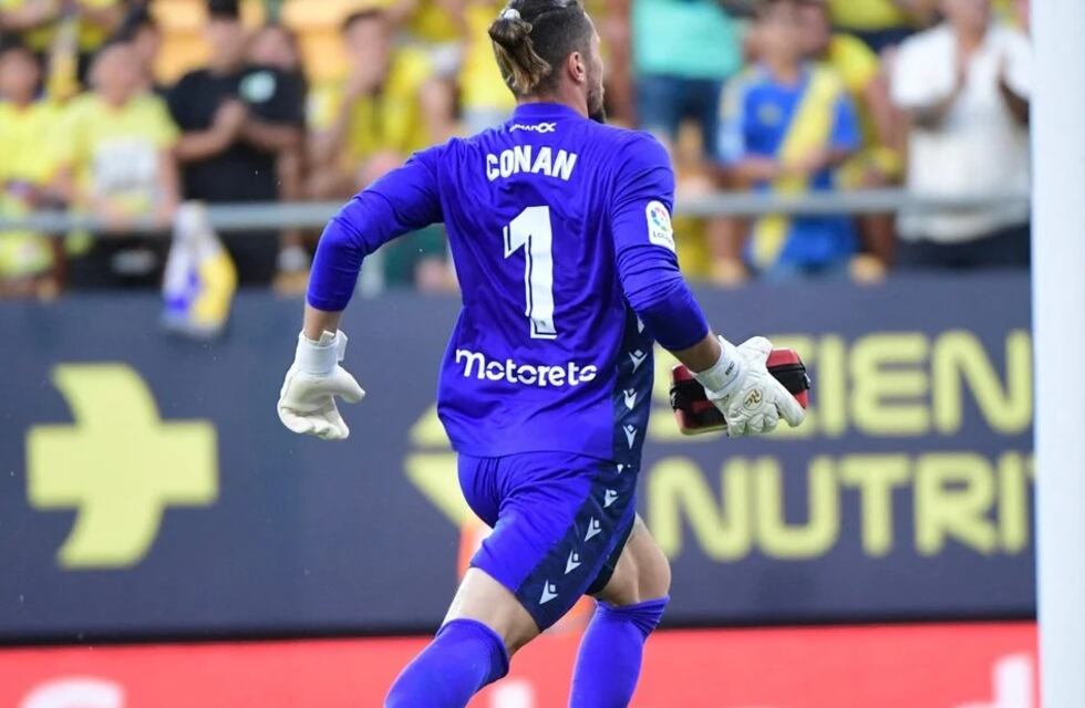 Susto en España: Jeremías Ledesma corrió con un desfibrilador en Cádiz-Barcelona