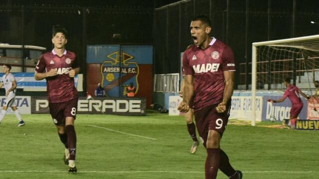 Pepe Sand celebra su gol ante Real Pilar por la Copa Argentina. (Twitter: @clublanus)