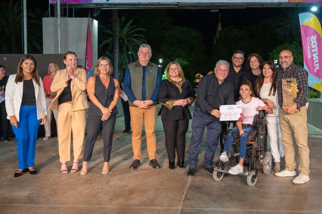 La Feria del Libro 2025 en Arroyito se desarrolló en la Plaza 25 de Mayo
