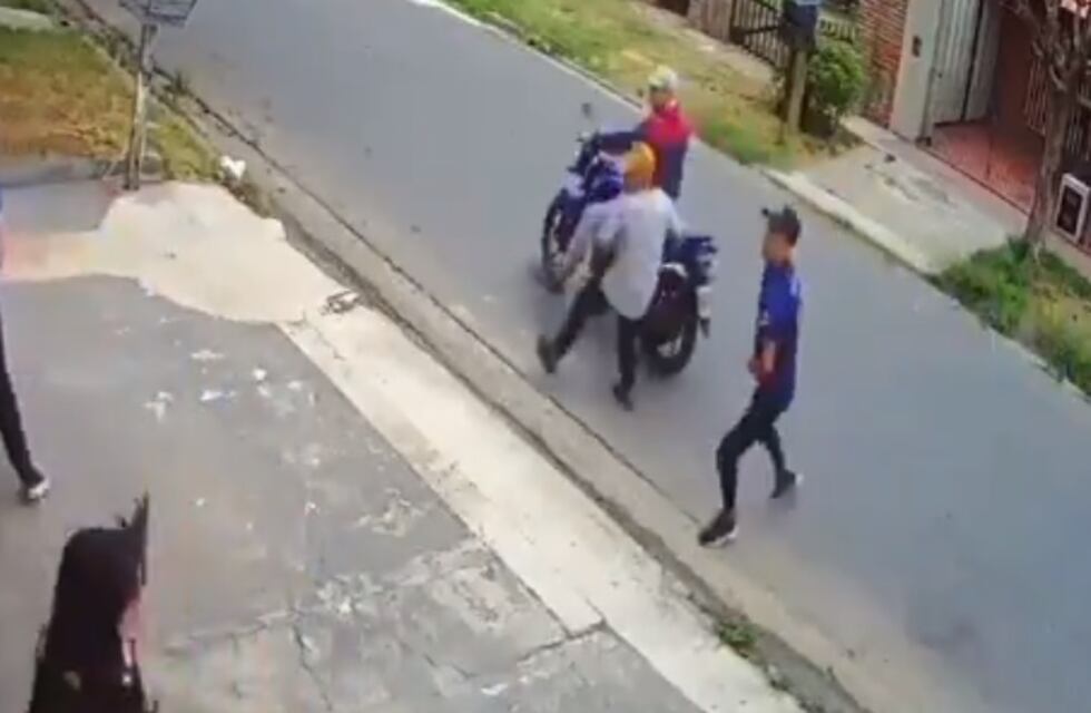 Un nene de dos años quedó en medio de un ataque de motochorros a tres mujeres, en Gerli
