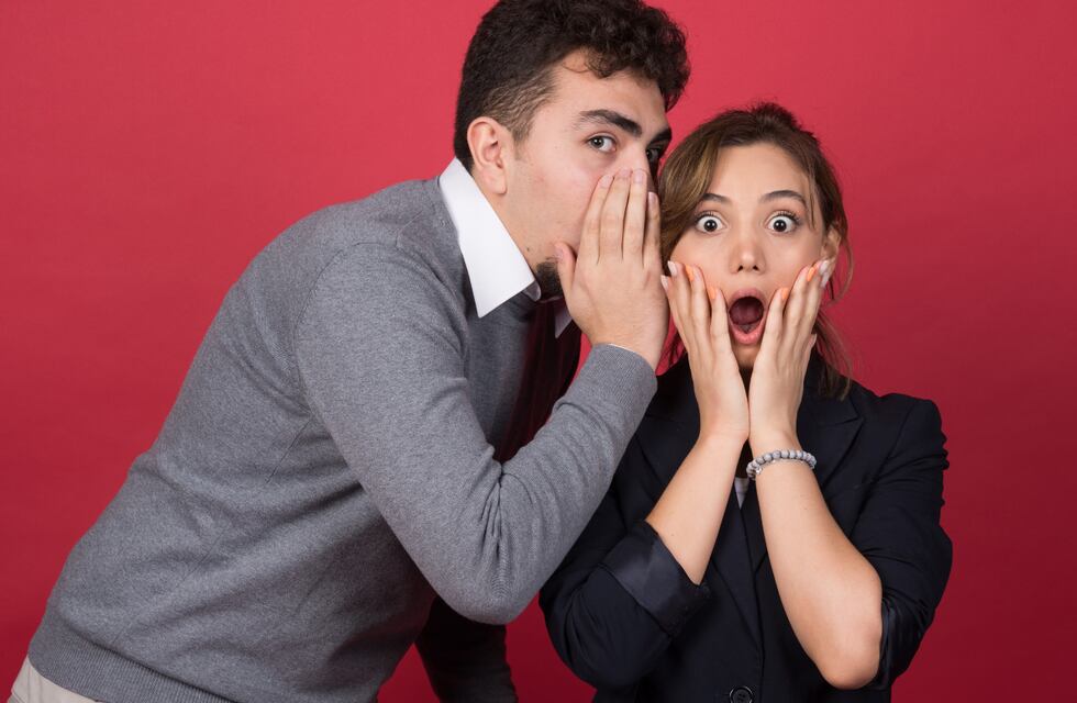 ¡No les cuentes tus secretos!: Estos son los 5 signos más chusmas, según la Astrología