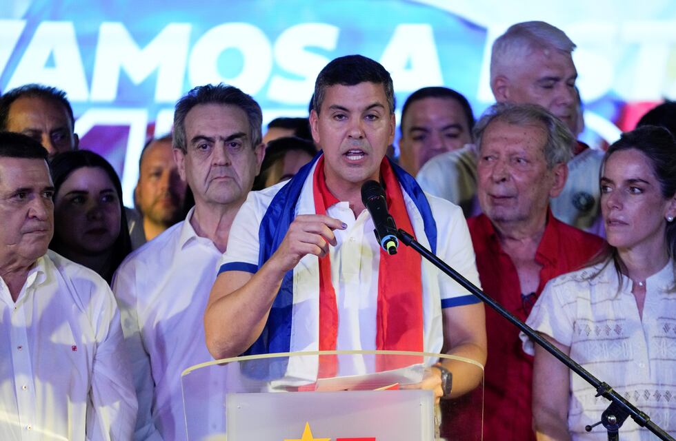 El oficialista Santiago Peña ganó las elecciones y es el nuevo presidente de Paraguay