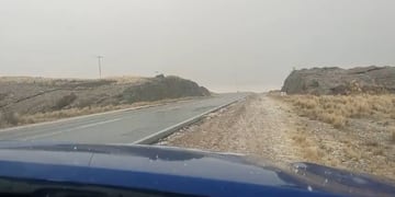 Cae agua nieve en las Altas Cumbres.