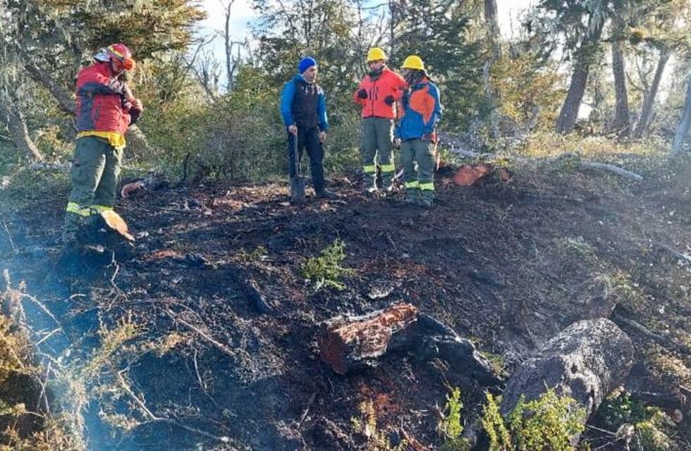 Tierra del Fuego: extinguieron el incendio forestal detectado en zona del lago Yehuin