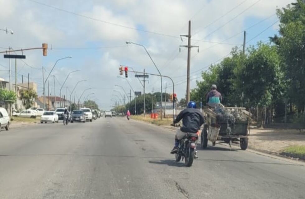 Reclama señalización de la Av. Fortunato de la Plaza