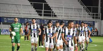 Central Córdoba recibe a Racing con la intención de volver al triunfo