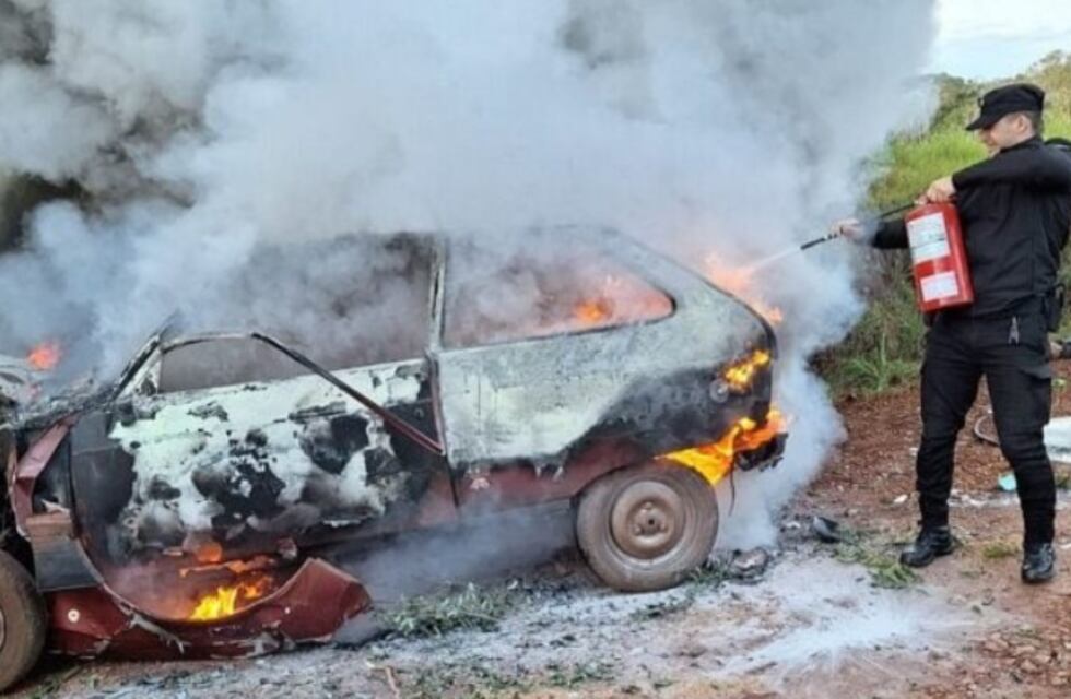 Lamentable accidente en Guaraní: un joven conductor perdió la vida tras chocar con su automóvil