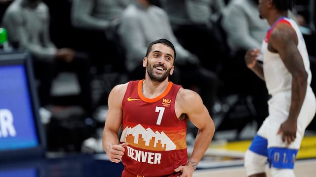 Facundo Campazzo la "rompió" con Denver Nuggets contra New Orleans Pelicans, Abril 28, 2021, en Denver. (AP)