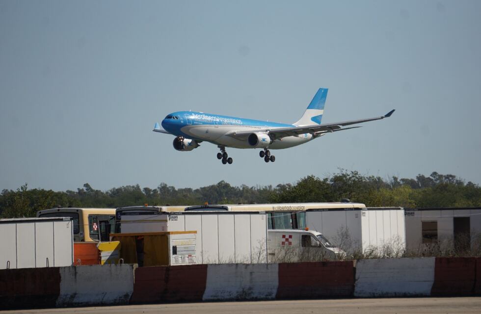 Este jueves llega el vuelo de Aerolíneas Argentinas que trae más vacunas Sinopharm