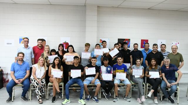 Se recibieron 17 chicos del Centro Municipal de Capacitación en Oficios