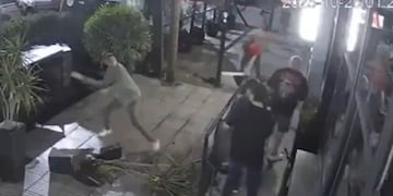 Batalla campal en un boliche de Lanús