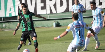 San Martín de San Juan enfrenta a Gimnasia de Jujuy.