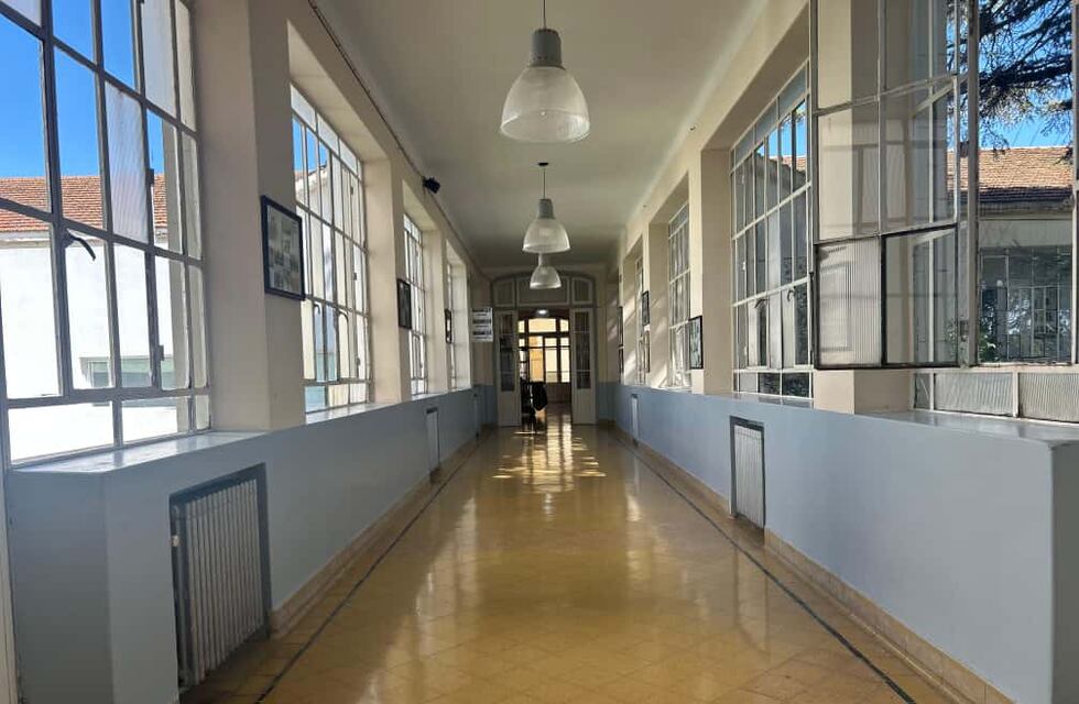 Gonzales Chaves: renovación de la sala de espera del Hospital Municipal Anita Eliçagaray