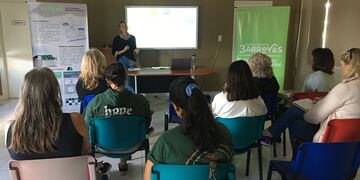 Charlas de educación y concientización ambiental