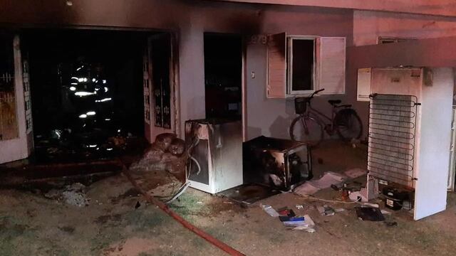 Incendio vivienda Arroyito